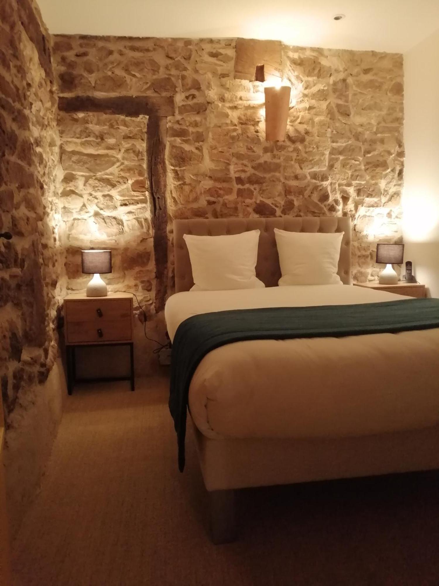 Contact Hotels Le Savigny & Spa Blacé Kültér fotó