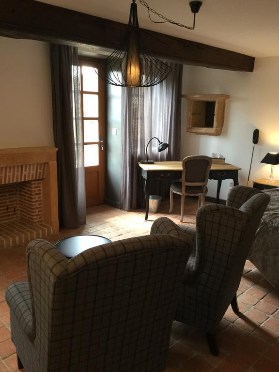 Contact Hotels Le Savigny & Spa Blacé Kültér fotó